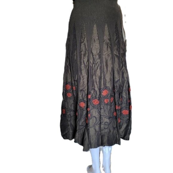 Ischiko Skirt - Medium - Picture 3 of 9